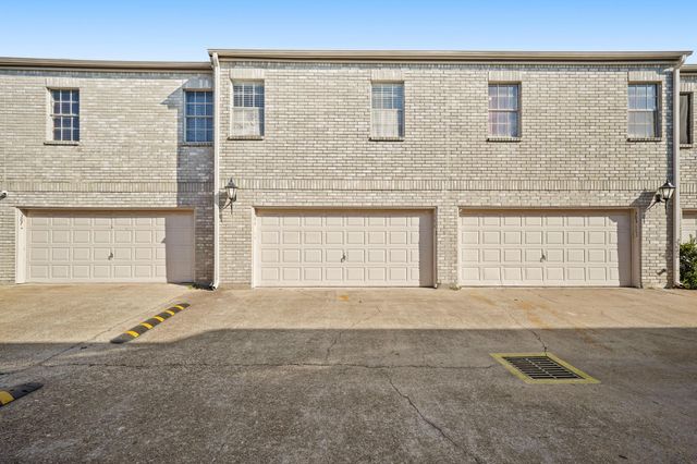 3780 Tanglewilde Street 306, Houston, TX 77063