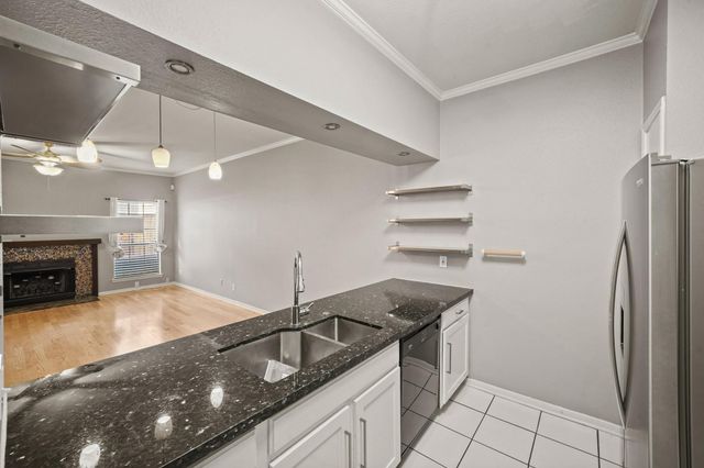 3780 Tanglewilde Street 306, Houston, TX 77063