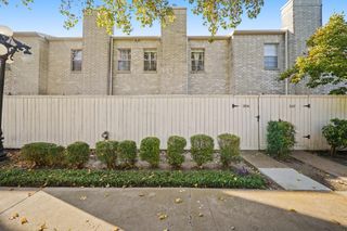 3780 Tanglewilde Street 306, Houston, TX 77063