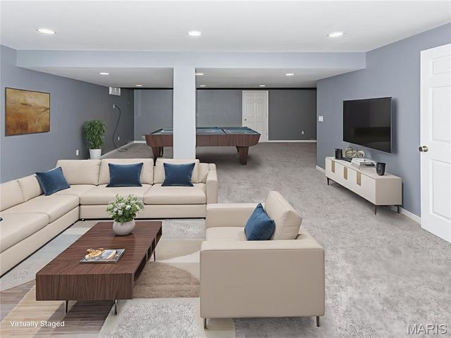 157 Oak Hill Drive, Maryville, IL 62062