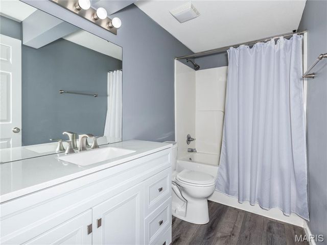 157 Oak Hill Drive, Maryville, IL 62062