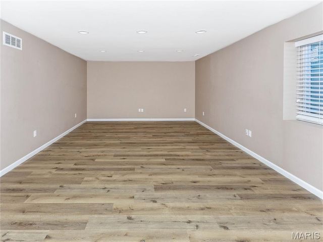 157 Oak Hill Drive, Maryville, IL 62062