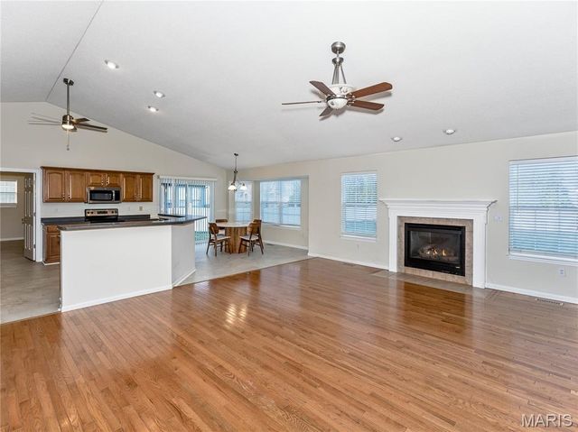 157 Oak Hill Drive, Maryville, IL 62062