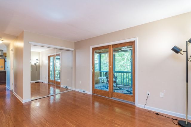 97 Crossbrook Ave, Amherst, MA 01002