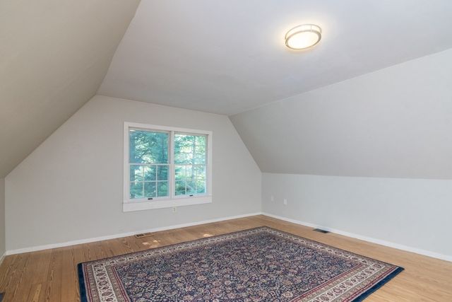 97 Crossbrook Ave, Amherst, MA 01002