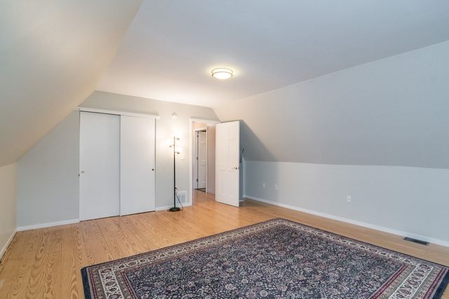 97 Crossbrook Ave, Amherst, MA 01002