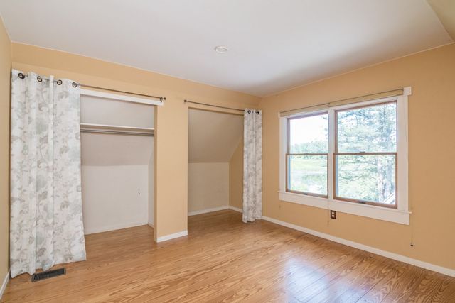97 Crossbrook Ave, Amherst, MA 01002