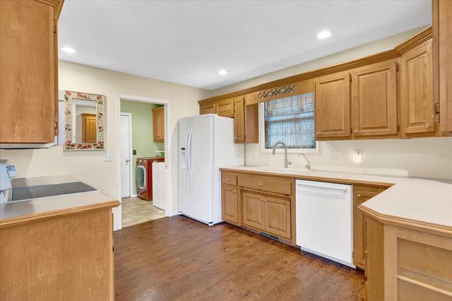 4254 S Mentor Avenue, Springfield, MO 65804