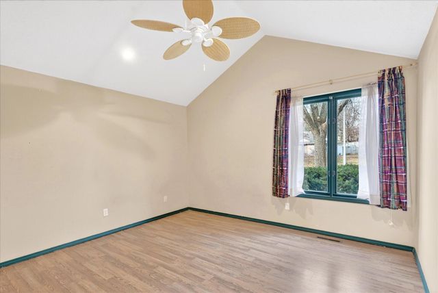 4254 S Mentor Avenue, Springfield, MO 65804