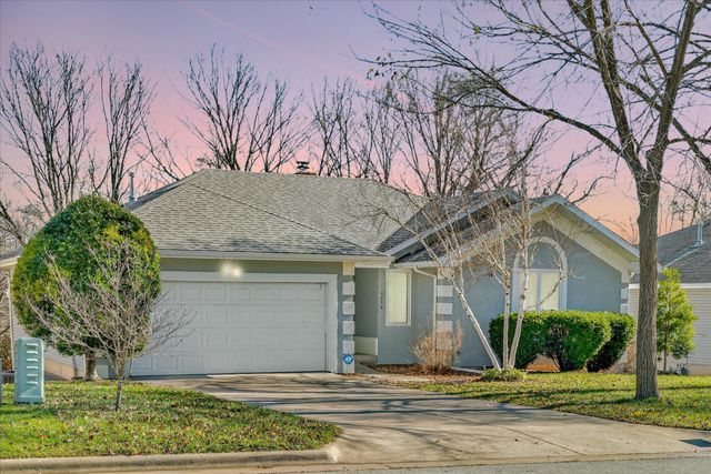 4254 S Mentor Avenue, Springfield, MO 65804