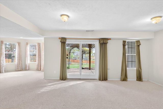 4254 S Mentor Avenue, Springfield, MO 65804