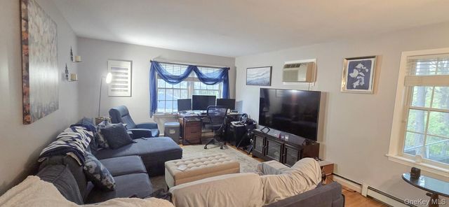 36 E Washington Place, White Plains, NY 10603