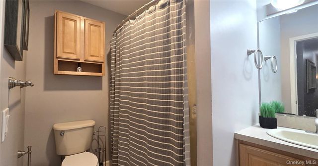 36 E Washington Place, White Plains, NY 10603