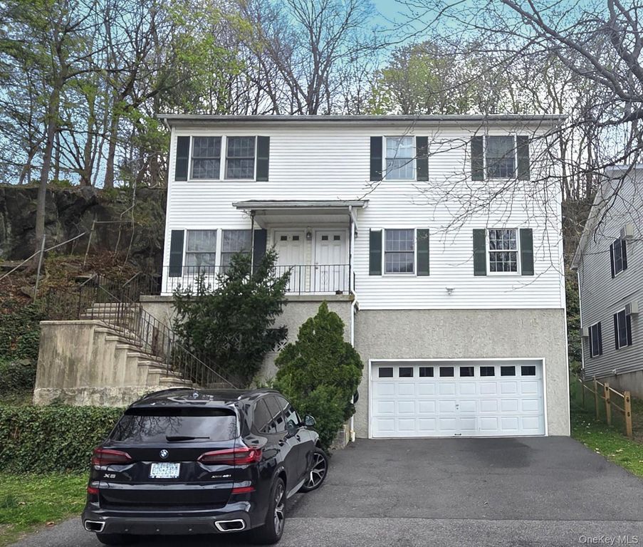 36 E Washington Place, White Plains, NY 10603