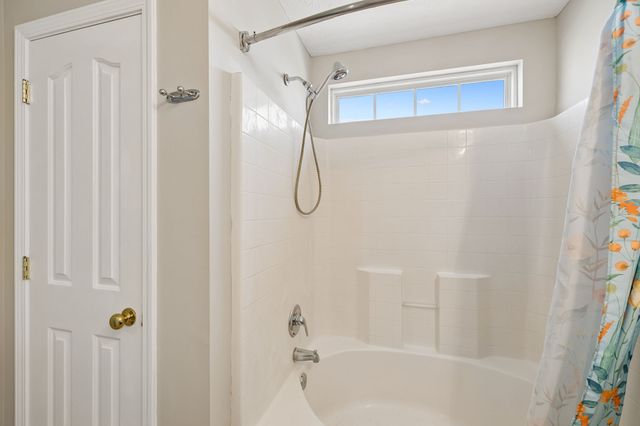 702 Tot Dr, La Vergne, TN 37086