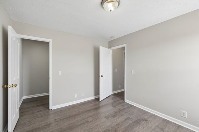 702 Tot Dr, La Vergne, TN 37086