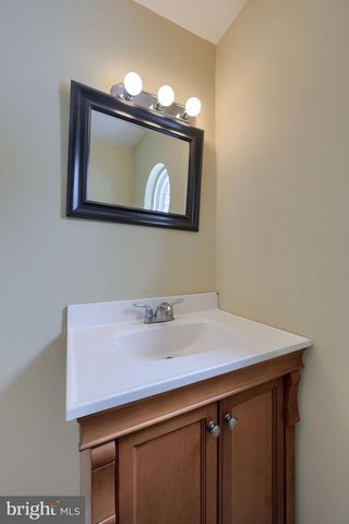 4303 MARBLEHEAD ST, Harrisburg, PA 17109