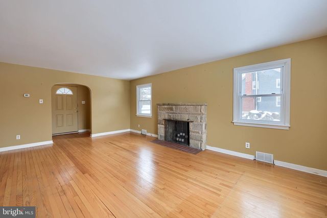 4303 MARBLEHEAD ST, Harrisburg, PA 17109