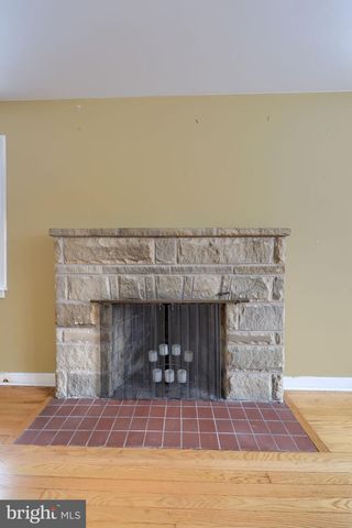 4303 MARBLEHEAD ST, Harrisburg, PA 17109