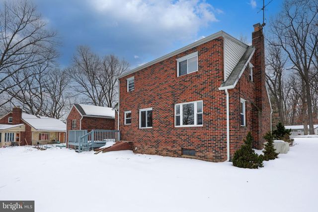 4303 MARBLEHEAD ST, Harrisburg, PA 17109