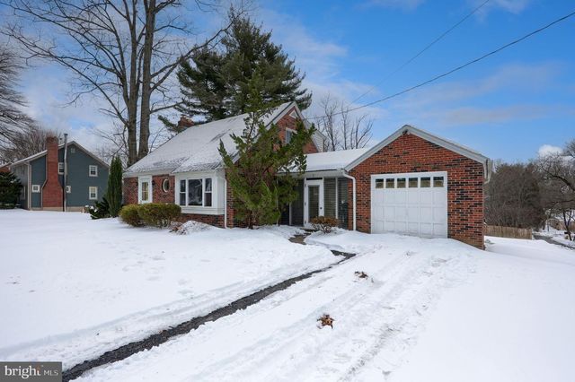 4303 MARBLEHEAD ST, Harrisburg, PA 17109