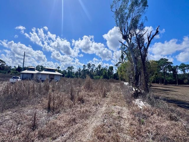 4800 Dor Lee LN, North Fort Myers, FL 33917