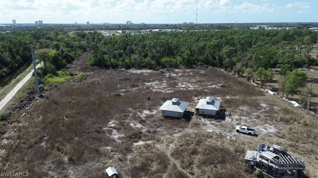 4800 Dor Lee LN, North Fort Myers, FL 33917