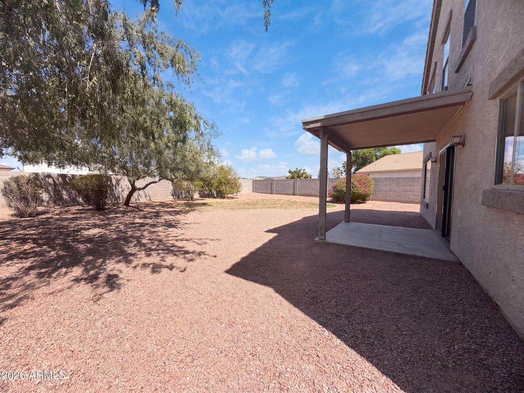 544 E CHRISTOPHER Street, San Tan Valley, AZ 85140 — photo 5