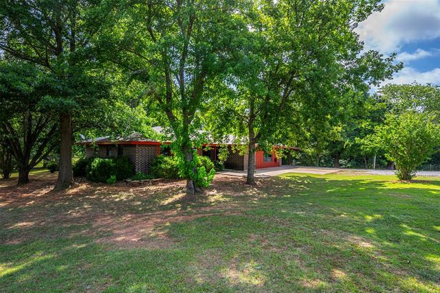 611 SE 22nd Street, Newcastle, OK 73065