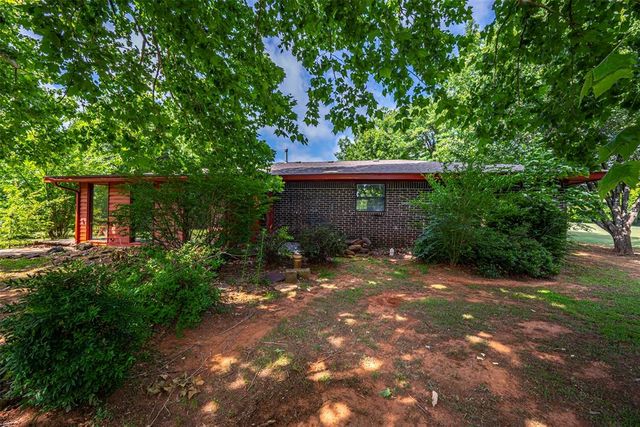 611 SE 22nd Street, Newcastle, OK 73065