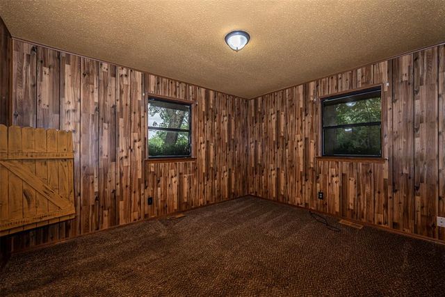 611 SE 22nd Street, Newcastle, OK 73065