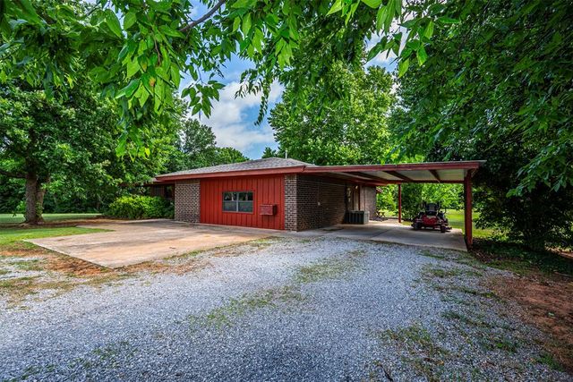 611 SE 22nd Street, Newcastle, OK 73065