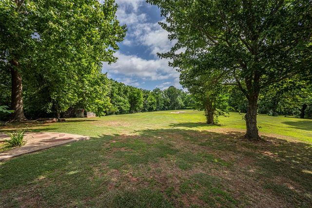 611 SE 22nd Street, Newcastle, OK 73065