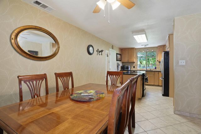 1428 El Camino Ave, Stockton, CA 95209