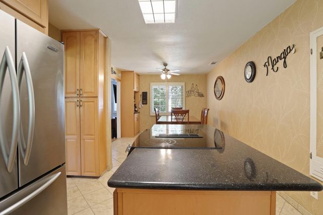 1428 El Camino Ave, Stockton, CA 95209