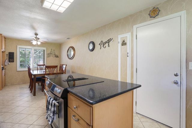 1428 El Camino Ave, Stockton, CA 95209