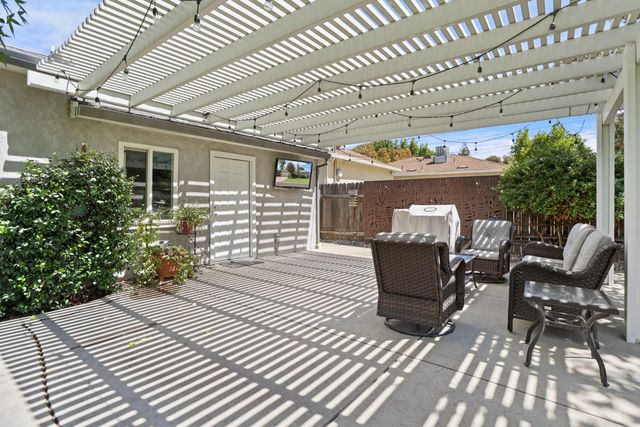 1428 El Camino Ave, Stockton, CA 95209