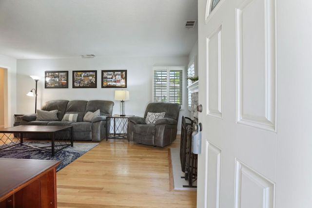 1428 El Camino Ave, Stockton, CA 95209