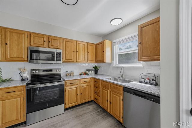 1165 Big Bend Crossing Drive, Valley Park, MO 63088