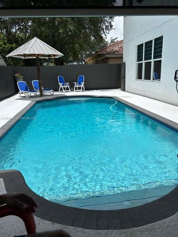 15978 SW 148th Ter, Miami, FL 33196