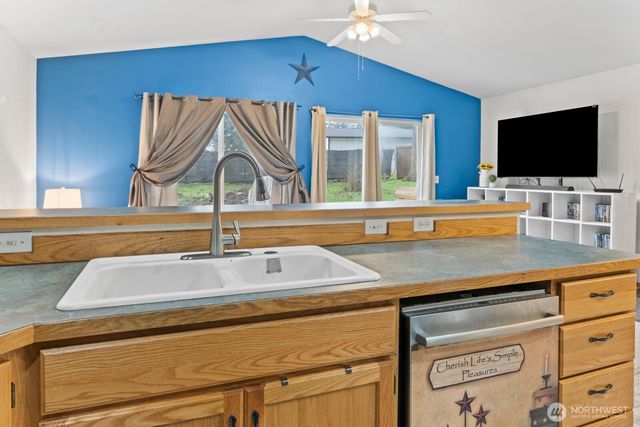 18209 Park Lane SE, Yelm, WA 98597