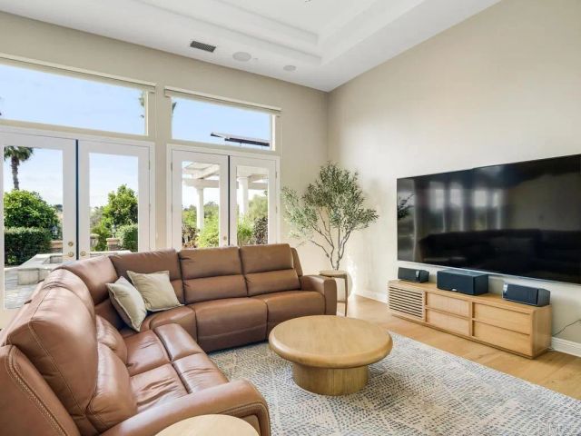 2737 Dos Lomas, Fallbrook, CA 92028