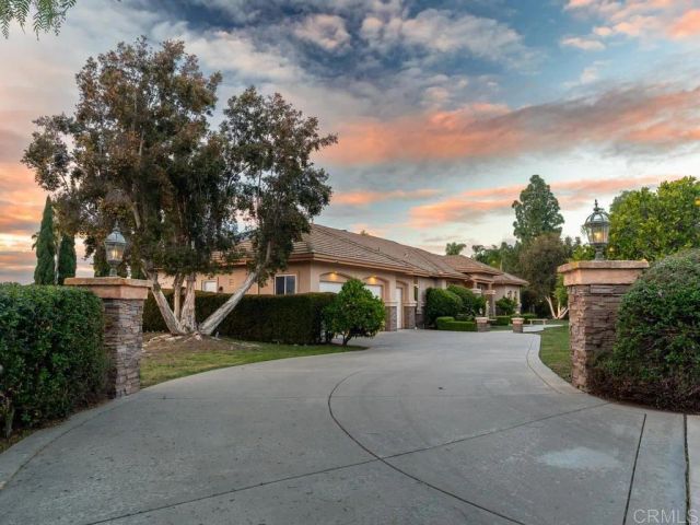 2737 Dos Lomas, Fallbrook, CA 92028