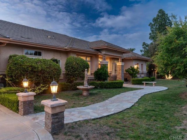 2737 Dos Lomas, Fallbrook, CA 92028