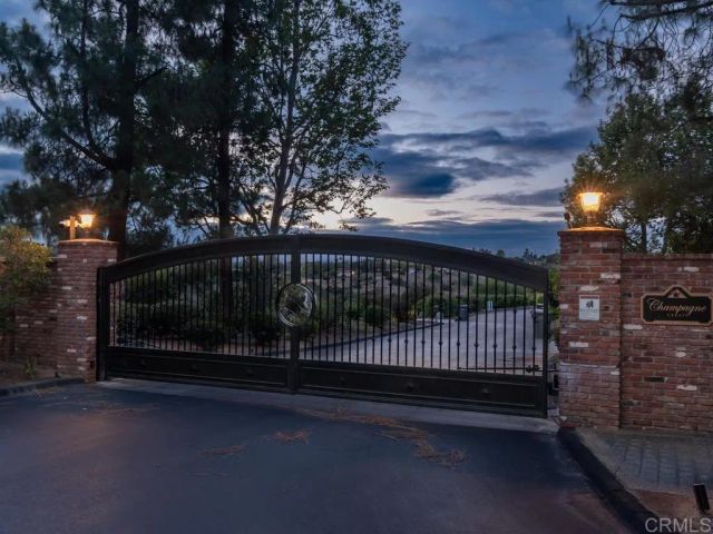 2737 Dos Lomas, Fallbrook, CA 92028