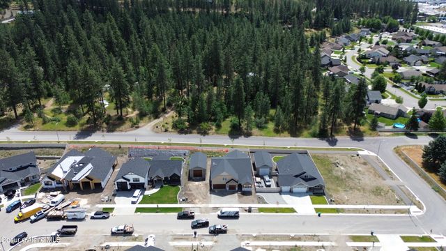4476 E Savea LN, Post Falls, ID 83854