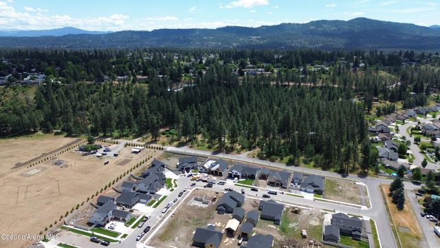 4476 E Savea LN, Post Falls, ID 83854