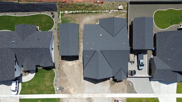 4476 E Savea LN, Post Falls, ID 83854
