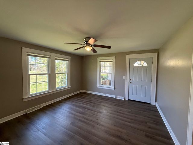 1021 Gentry Memorial Highway, Easley, SC 29640