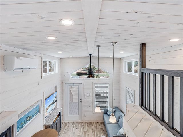 1100 Port St 6, Port Aransas, TX 78373